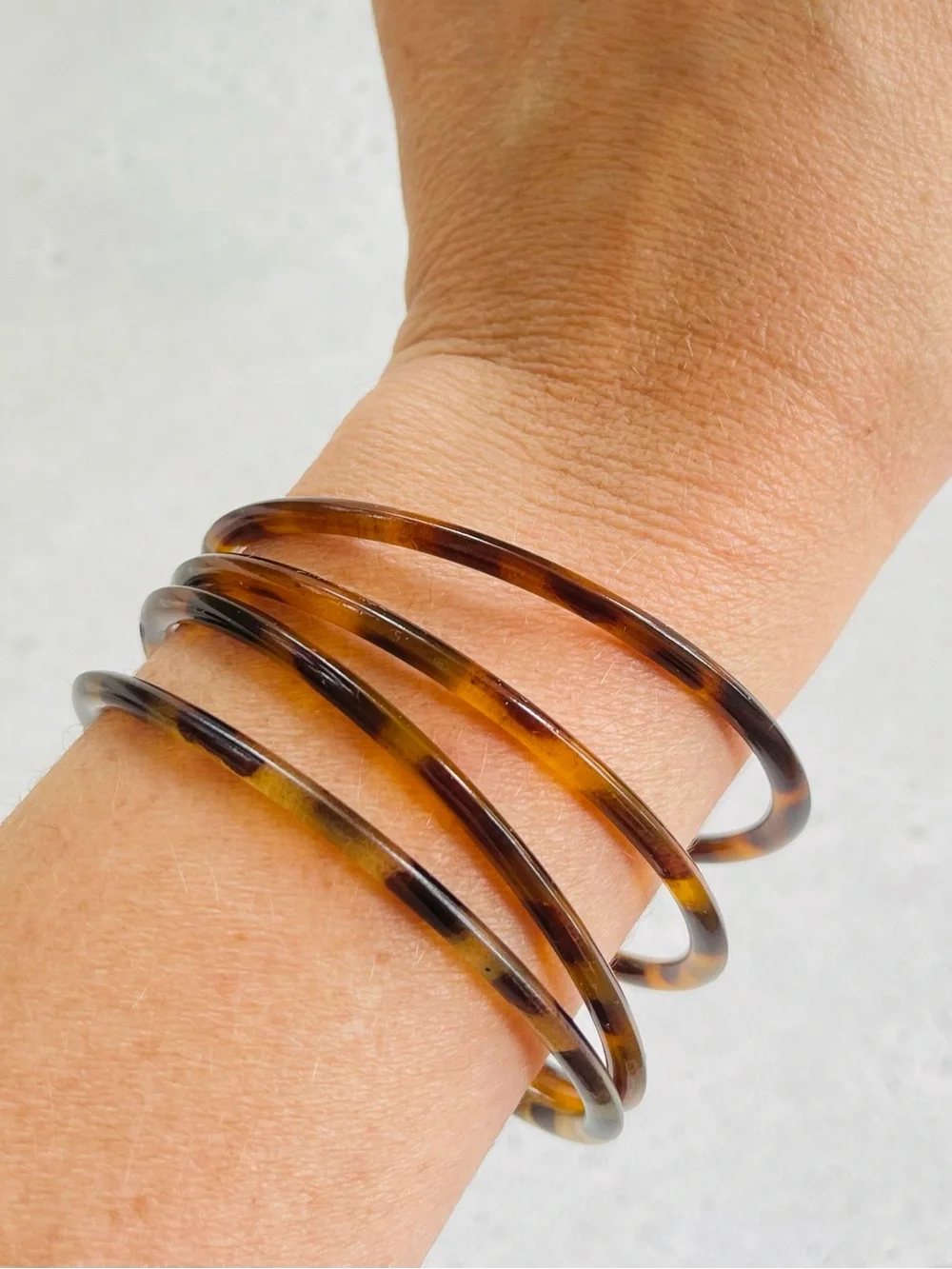 Set of 4 Faux Tortoiseshell Cellulose Acetate Thin Bangles Bracelets